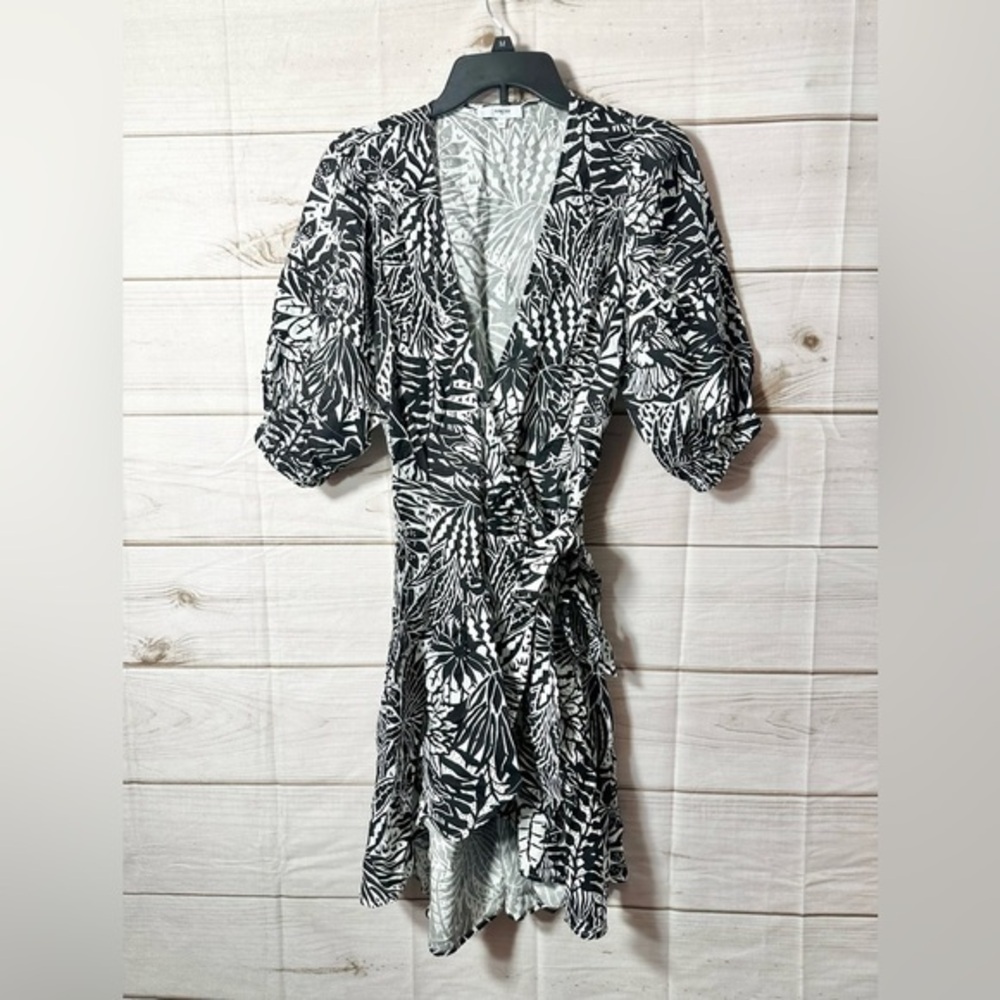 Suncoo Wrap Dress size Small